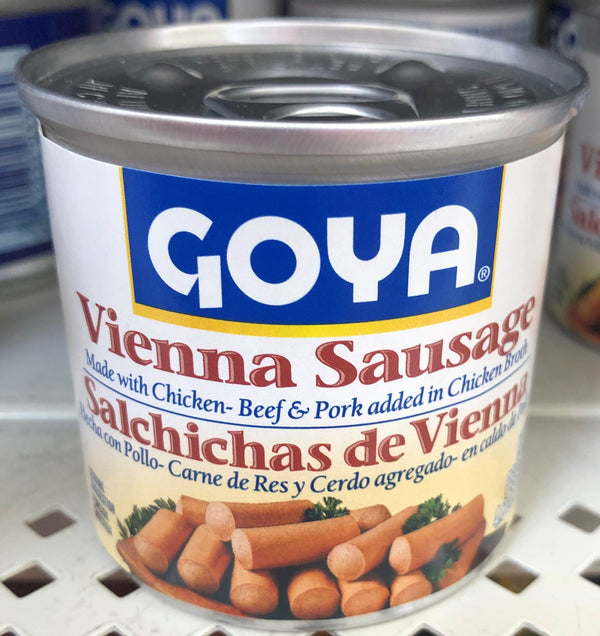 GOYA Chicken Vienna Sausages 4.75 oz Can Salchichas de Pollo Estilo Viennas