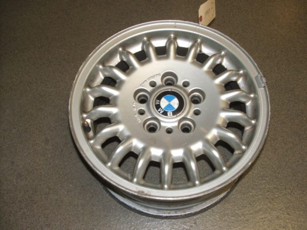 One Rim Wheel BMW 318I 320I 325I 330I 323I E30 E36 15"-17854